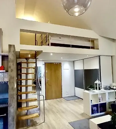 Perlowy 2 - Z Antresola I Widokiem - Dream 우스트론